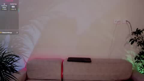 Snapshot of hannah_jonhson_1 chatting on 10.01.25 Hannah online show from 10.01.25