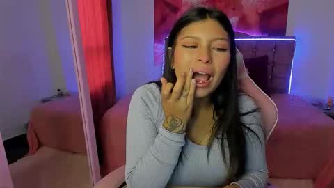 Snapshot of hannah_swet chatting on 11.12.25 hannah_swet online show from 11.12.25