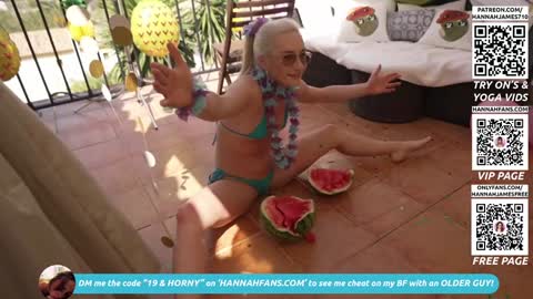 Snapshot of hannahjames710 chatting on 10.09.25 Hannah James online show from 10.09.25