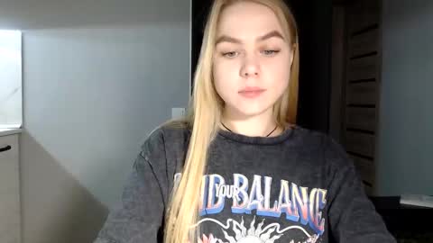 Snapshot of happy_fox_ chatting on 12.09.24 happy_fox_ online show from 12.09.24