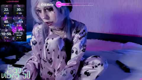 Snapshot of hardcore_hentai chatting on 10.26.25 Mia online show from 10.26.25