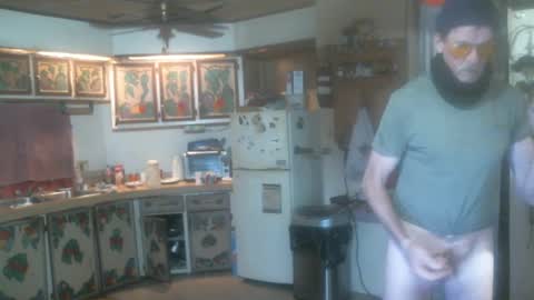 Snapshot of hardinhand44 chatting on 12.19.24 john nobles online show from 12.19.24