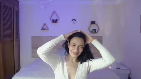 Snapshot of harknite chatting on 09.20.25 harknite online show from 09.20.25