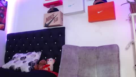 Snapshot of harley_quinnn111 chatting on 02.13.25 harley_quinnn111 online show from 02.13.25