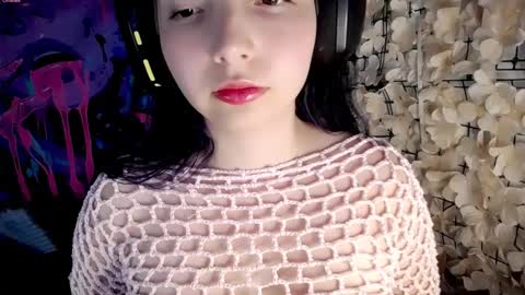 Snapshot of harmonys_couple_ chatting on 09.28.25 Harmonys World online show from 09.28.25