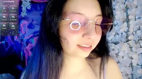 Snapshot of harmonys_couple_ chatting on 11.08.25 Harmonys World online show from 11.08.25