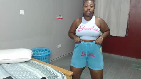 Snapshot of harriegrovin chatting on 01.21.25 Grovin online show from 01.21.25