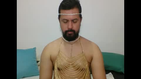 Snapshot of harry_goldenmillerx10fun chatting on 02.06.25  Harry    online show from 02.06.25