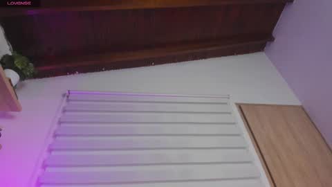 Im Hazel online show from 03.05.25