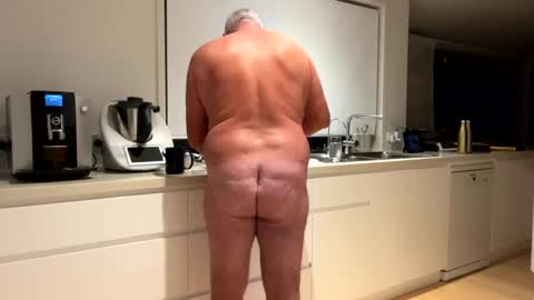 Snapshot of hb2283 chatting on 12.01.24 h babe online show from 12.01.24