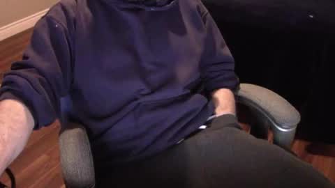 Snapshot of heavilyhung chatting on 03.07.25 John online show from 03.07.25