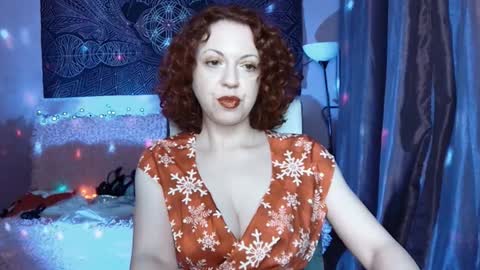 Snapshot of helena__femdom chatting on 01.01.25 Helena online show from 01.01.25
