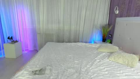 Snapshot of helensunshine chatting on 01.27.25 Helen online show from 01.27.25