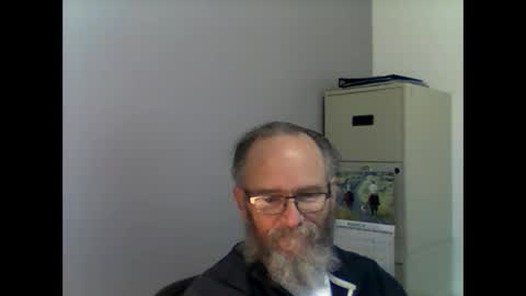 Snapshot of helopilot01 chatting on 03.04.25 helopilot01 online show from 03.04.25