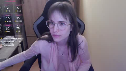 Snapshot of heraluna_ chatting on 01.17.25 HeraLuna online show from 01.17.25