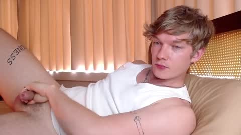 Snapshot of hercules__ chatting on 12.13.24 Gregblonde Alextattoo online show from 12.13.24