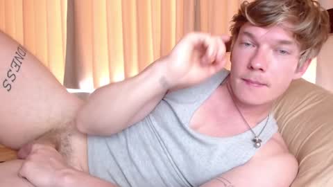 Snapshot of hercules__ chatting on 12.21.24 Gregblonde Alextattoo online show from 12.21.24