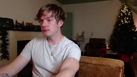 Snapshot of hercules__ chatting on 12.26.24 Gregblonde Alextattoo online show from 12.26.24