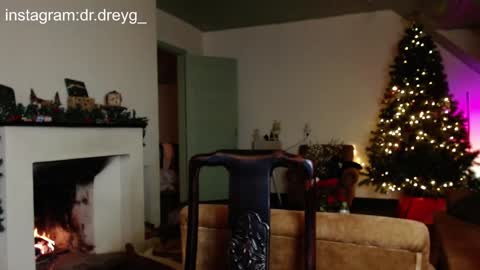 Snapshot of hercules__ chatting on 12.27.24 Gregblonde Alextattoo online show from 12.27.24