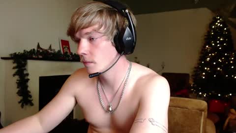 Snapshot of hercules__ chatting on 01.13.25 Gregblonde Alextattoo online show from 01.13.25