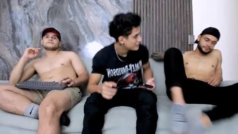 heteros men online show from 02.12.25