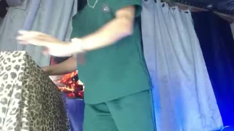 Snapshot of hidden_hairypigass chatting on 11.09.25 HIDDEN YUDEVIL online show from 11.09.25