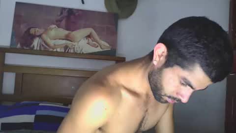 Snapshot of hideonbush051 chatting on 10.31.25 hideonbush online show from 10.31.25