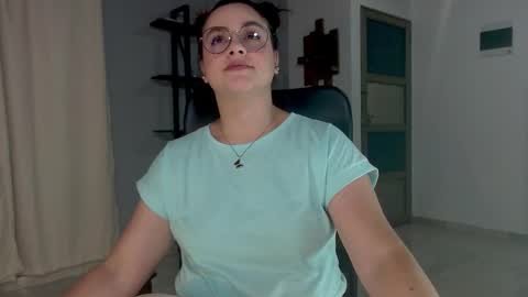 Snapshot of hillary_12 chatting on 12.20.24 Miranda online show from 12.20.24