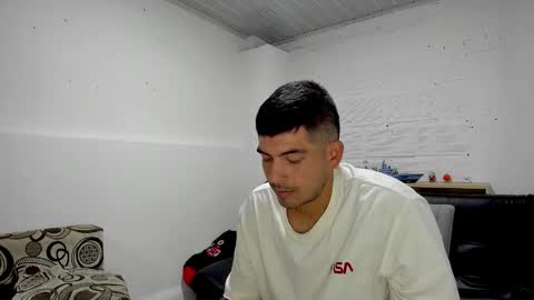 Snapshot of himoreno97 chatting on 12.11.24 Hi moreno online show from 12.11.24