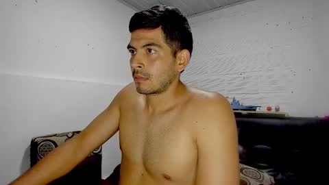 Snapshot of himoreno97 chatting on 02.17.25 Hi moreno online show from 02.17.25