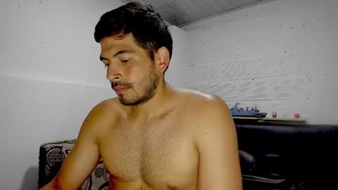 Snapshot of himoreno97 chatting on 02.25.25 Hi moreno online show from 02.25.25