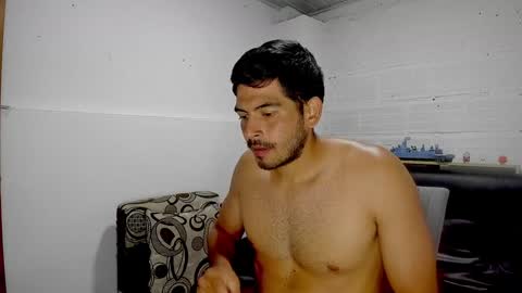 Snapshot of himoreno97 chatting on 02.26.25 Hi moreno online show from 02.26.25