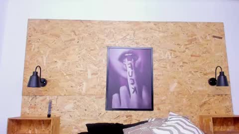 Snapshot of hiromichan_ chatting on 12.10.24 Hiromi online show from 12.10.24