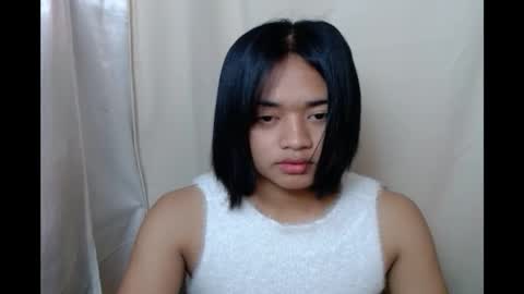 Snapshot of hoelyhanabi chatting on 11.18.25 KIESH online show from 11.18.25