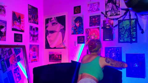   online show from 12.04.24