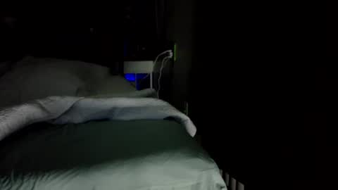 Snapshot of honeeyyy_pot chatting on 10.02.25 Honey online show from 10.02.25