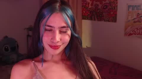 Snapshot of honeyypeaach chatting on 12.12.24    online show from 12.12.24