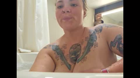 Snapshot of horneygirl88ddd chatting on 09.28.25 horneygirl88ddd online show from 09.28.25