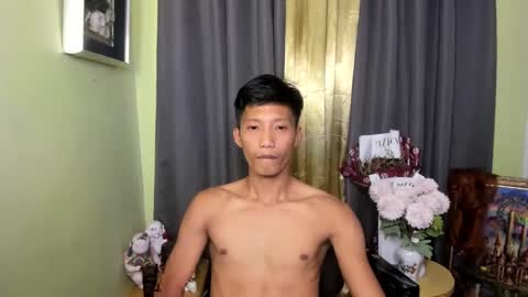 Snapshot of horny_asianmoreno chatting on 01.28.25 ROGER online show from 01.28.25
