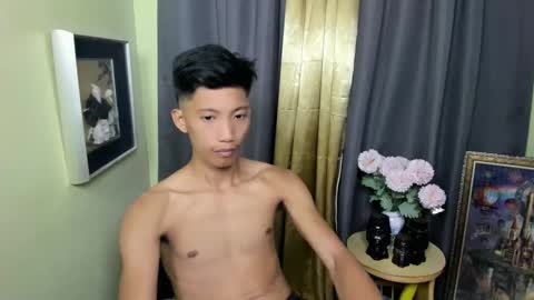 Snapshot of horny_asianmoreno chatting on 02.25.25 ROGER online show from 02.25.25