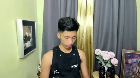 Snapshot of horny_asianmoreno chatting on 03.04.25 ROGER online show from 03.04.25