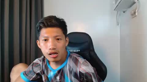Snapshot of horny_asianmoreno chatting on 09.22.25 ROGER online show from 09.22.25
