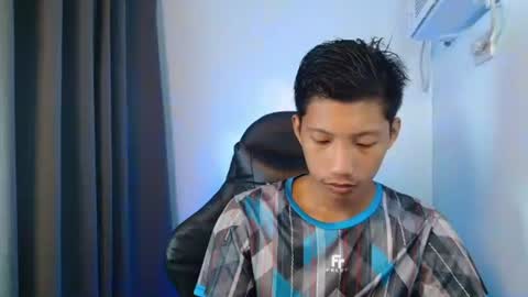 Snapshot of horny_asianmoreno chatting on 09.23.25 ROGER online show from 09.23.25