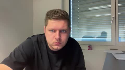 Snapshot of hornyboy95300 chatting on 11.08.25 hornyboy95300 online show from 11.08.25