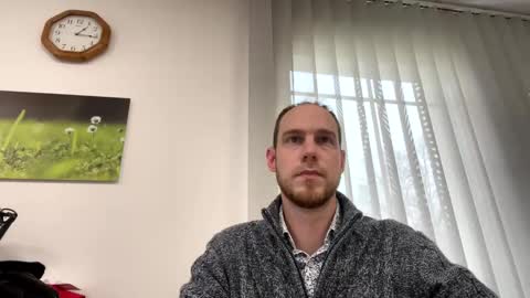 Snapshot of hornygaren chatting on 01.15.25 zorander online show from 01.15.25