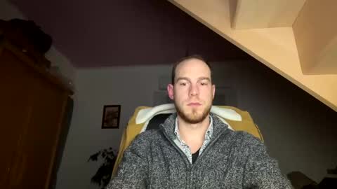 Snapshot of hornygaren chatting on 01.15.25 zorander online show from 01.15.25