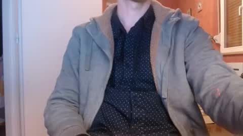 Snapshot of hornygaren chatting on 10.07.25 zorander online show from 10.07.25