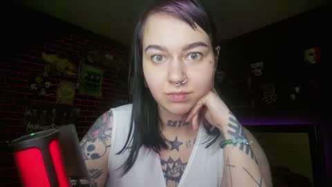 Snapshot of horror_circus chatting on 11.08.25 Messalina Horror online show from 11.08.25