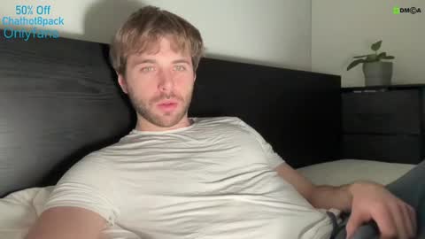 Snapshot of hot8pack01 chatting on 01.29.25 Edward aka Wolf online show from 01.29.25