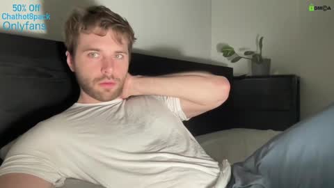 Snapshot of hot8pack01 chatting on 03.05.25 Edward aka Wolf online show from 03.05.25